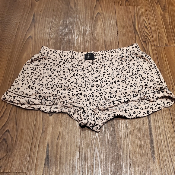 Victorias Secret Leopard Print Pajamas Sleep Shorts Cotton Lounge Boxer Briefs L - Picture 1 of 7